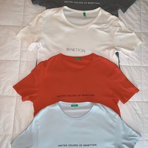 (4) T-shirts Benetton